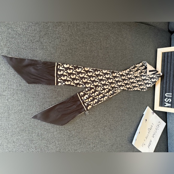 DIOR Twilly - RARE FIND! - Picture 8 of 16